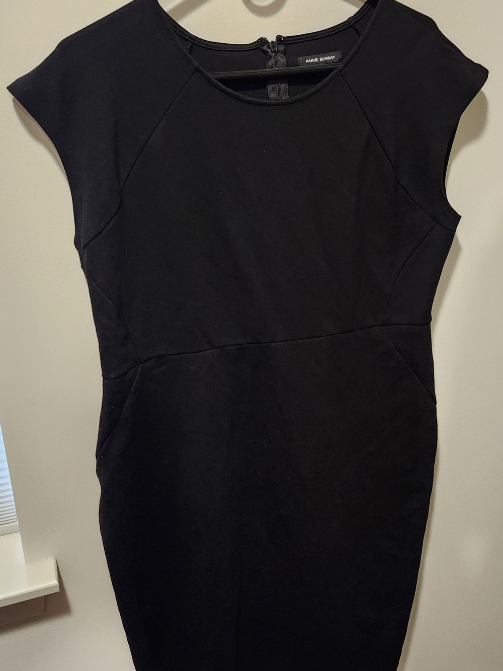 Paris Sunday Black Cap-Sleeve Midi Dress